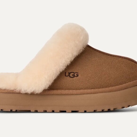 UGG Shoes - Women's Disquette Ugg Slippers in Chestnut Size 7